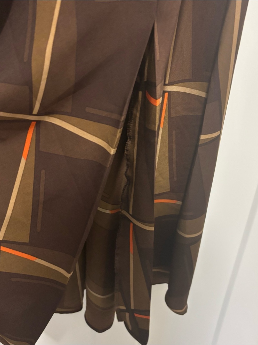 NWT Banana Republic Women’s Brown Geometric Slip Maxi Dress - Size M - Picture 4 of 6